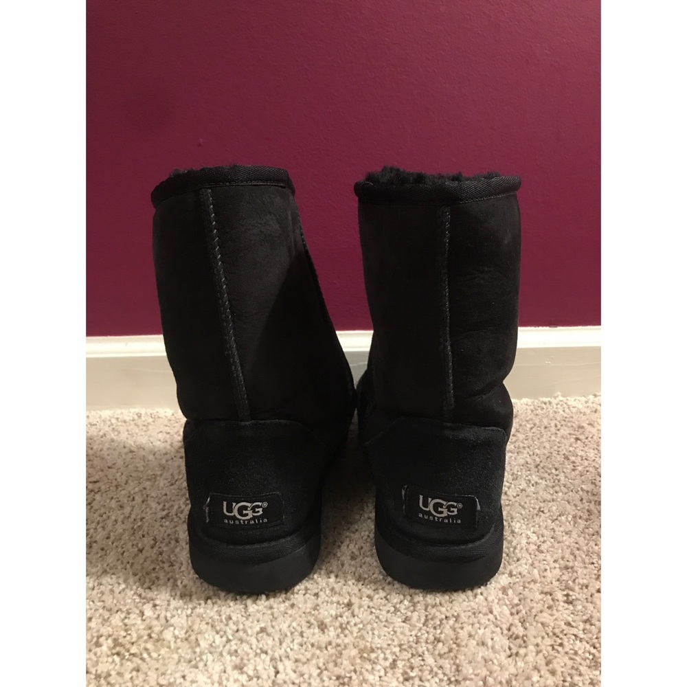Black Uggs